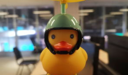 吃瓜爆料小黄鸭视频,吃瓜爆料视频背后的真相